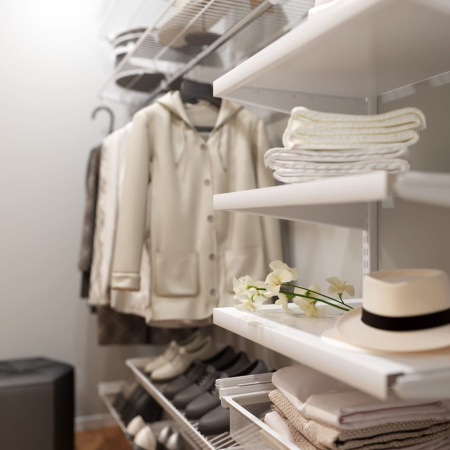 Большая гардеробная в прихожую