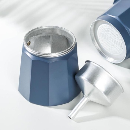 Кофеварка гейзерная «Гармония», на 12 чашек, цвет серый 5182518   