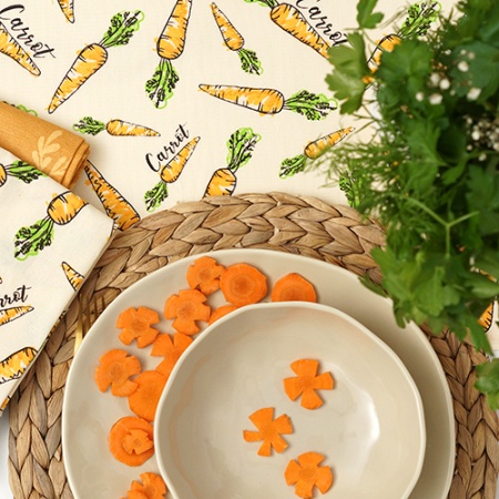 Полотенце декоративное 35х60 "Радушная хозяйка "рогожка ( Морковки)