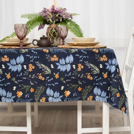 Скатерть декоративная  145х145 "Радушная хозяйка (Традиция)" (Флоранс)